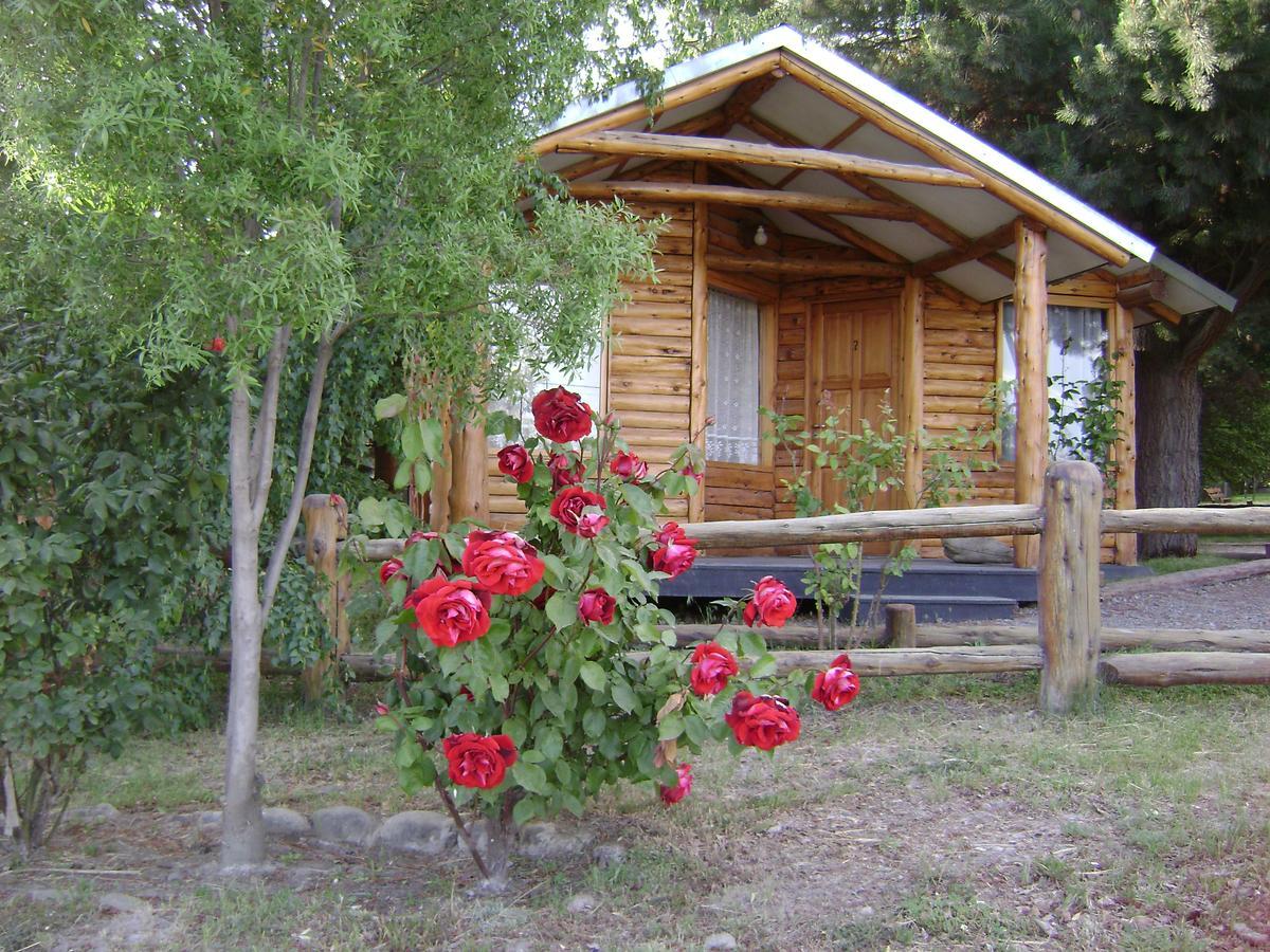 Complejo La Cautiva Villa Esquel Exterior photo